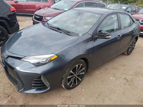 5YFBURHE2HP716918 2017 TOYOTA COROLLA - Image 2