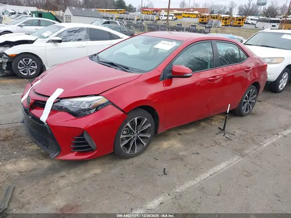 5YFBURHE2HP716997 2017 TOYOTA COROLLA - Image 2