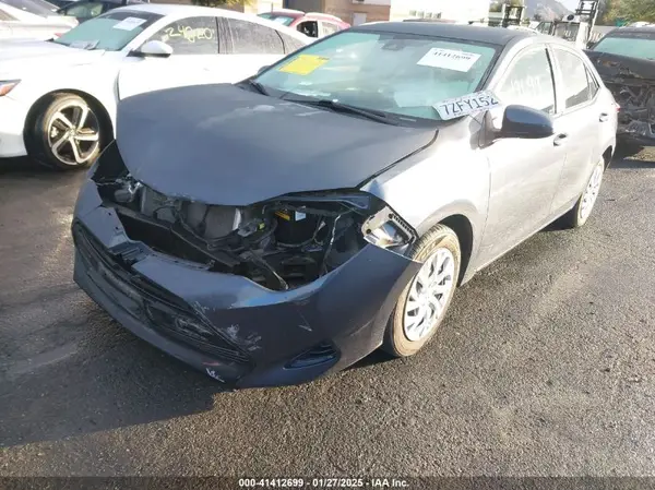 5YFBURHE2HP718510 2017 TOYOTA COROLLA - Image 2