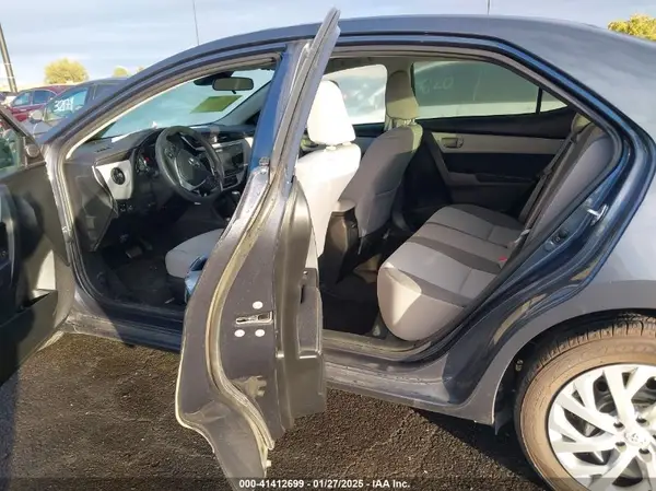 5YFBURHE2HP718510 2017 TOYOTA COROLLA - Image 8