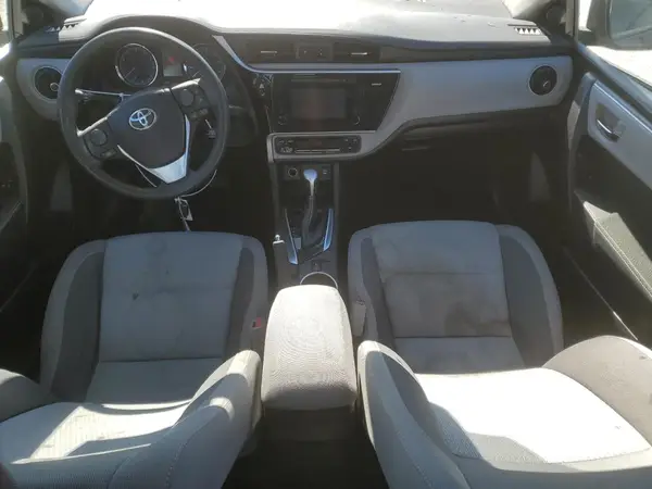 5YFBURHE2HP720029 2017 TOYOTA COROLLA - Image 8