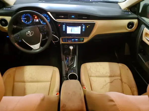 5YFBURHE2HP720547 2017 TOYOTA COROLLA - Image 8