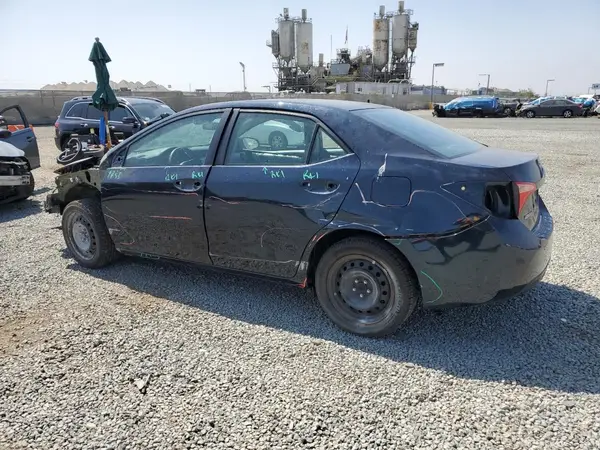 5YFBURHE2HP721049 2017 TOYOTA COROLLA - Image 2