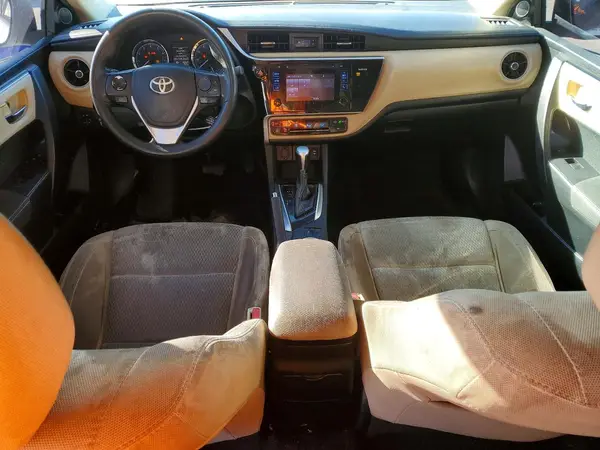 5YFBURHE2HP724582 2017 TOYOTA COROLLA - Image 8