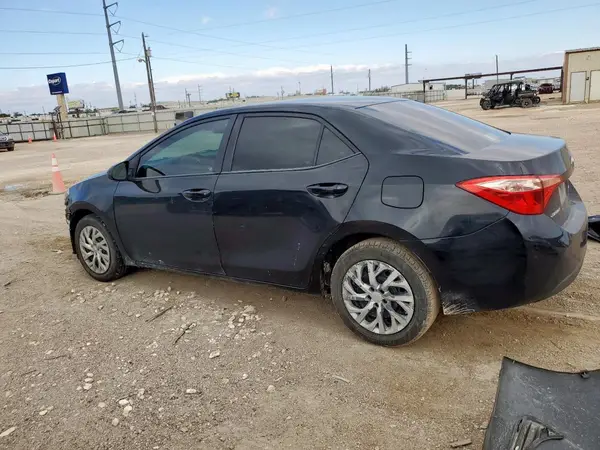 5YFBURHE2HP725313 2017 TOYOTA COROLLA - Image 2