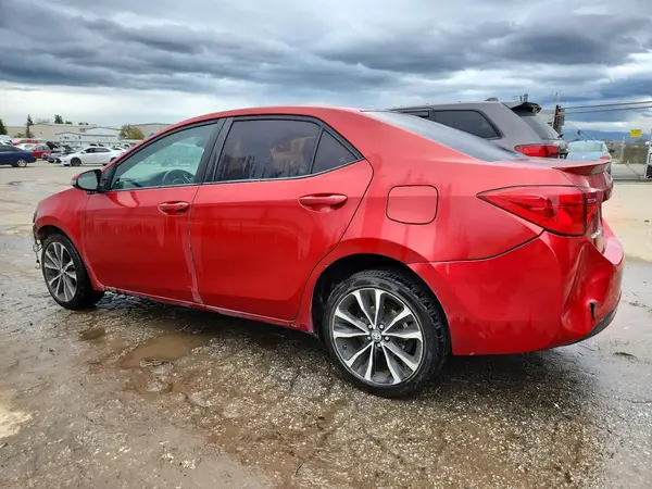 5YFBURHE2HP725327 2017 TOYOTA COROLLA - Image 2