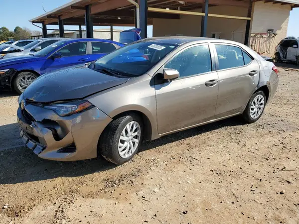 5YFBURHE2HP727238 2017 TOYOTA COROLLA - Image 1