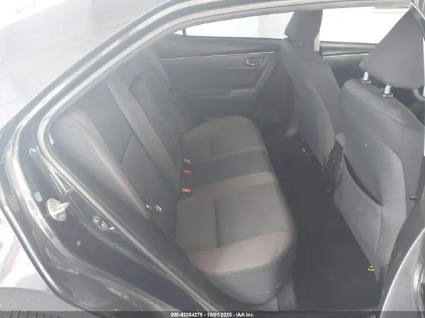 5YFBURHE2HP729538 2017 TOYOTA COROLLA - Image 8