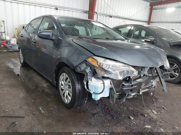 5YFBURHE2HP730298 2017 TOYOTA COROLLA - Image 1