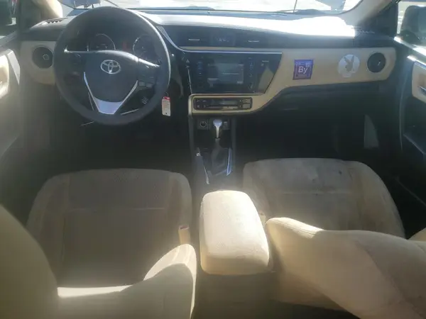 5YFBURHE2HP735095 2017 TOYOTA COROLLA - Image 8