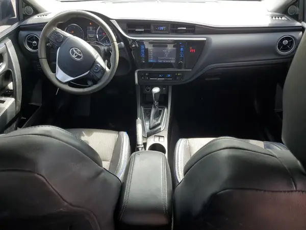 5YFBURHE2JP738990 2018 TOYOTA COROLLA - Image 8