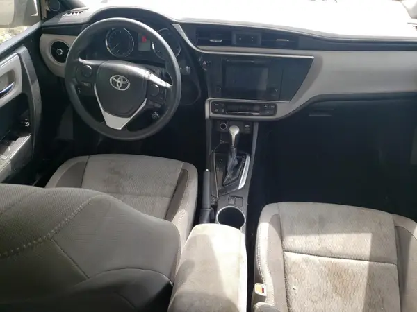5YFBURHE2JP742912 2018 TOYOTA COROLLA - Image 8