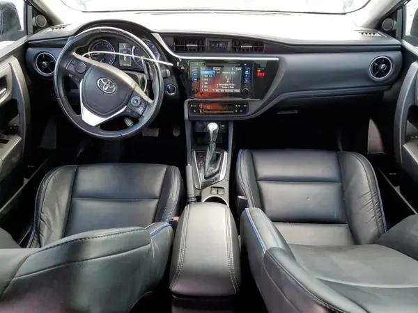 5YFBURHE2JP743932 2018 TOYOTA COROLLA - Image 8