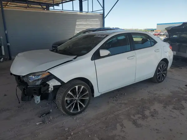 5YFBURHE2JP744479 2018 TOYOTA COROLLA - Image 1