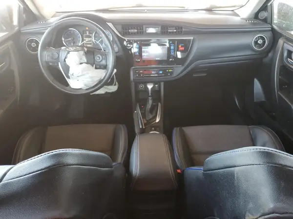 5YFBURHE2JP744479 2018 TOYOTA COROLLA - Image 8
