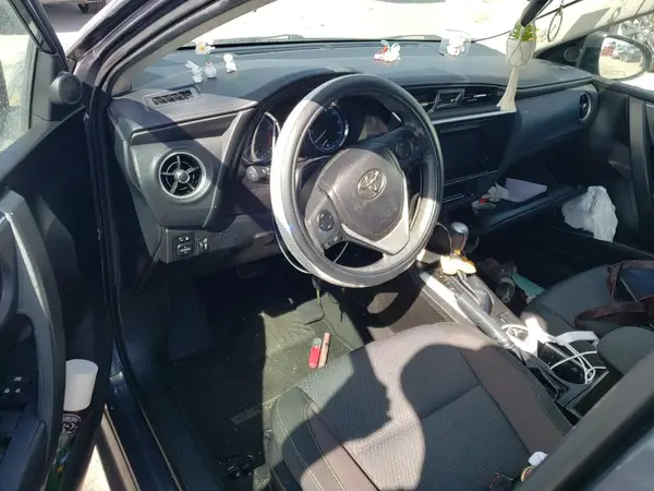 5YFBURHE2JP747852 2018 TOYOTA COROLLA - Image 8