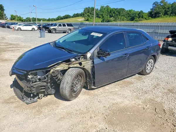 5YFBURHE2JP749696 2018 TOYOTA COROLLA - Image 1