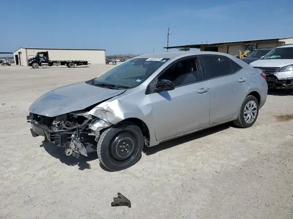 5YFBURHE2JP749990 2018 TOYOTA COROLLA - Image 1