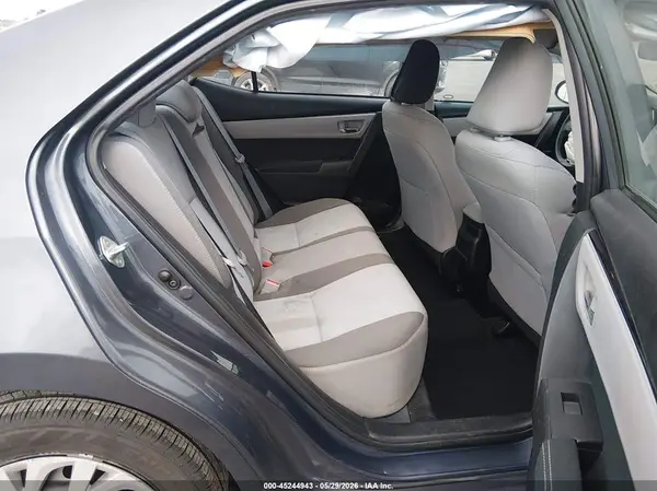 5YFBURHE2JP750153 2018 TOYOTA COROLLA - Image 8