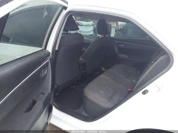5YFBURHE2JP752291 2018 TOYOTA COROLLA - Image 8