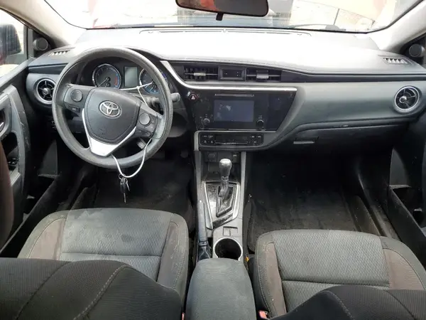 5YFBURHE2JP753330 2018 TOYOTA COROLLA - Image 8