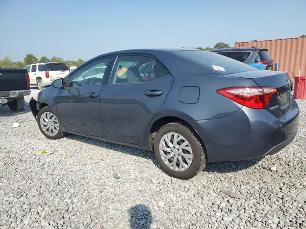 5YFBURHE2JP753523 2018 TOYOTA COROLLA - Image 2