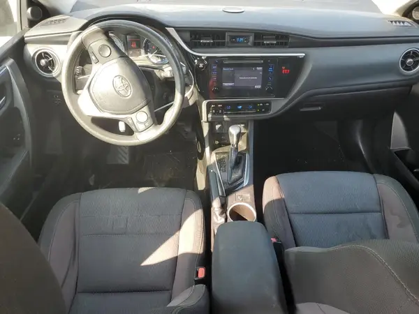 5YFBURHE2JP753523 2018 TOYOTA COROLLA - Image 8