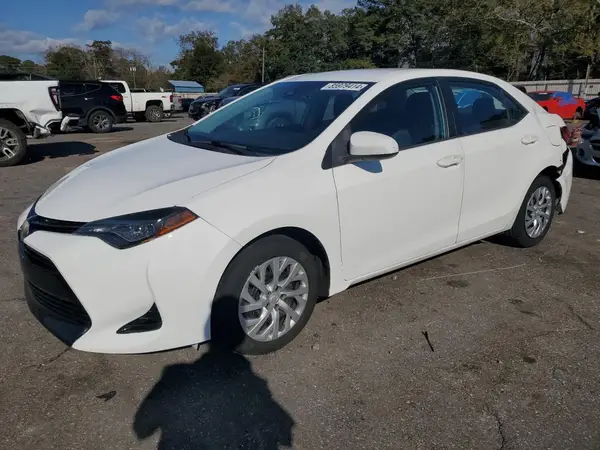 5YFBURHE2JP754106 2018 TOYOTA COROLLA - Image 1