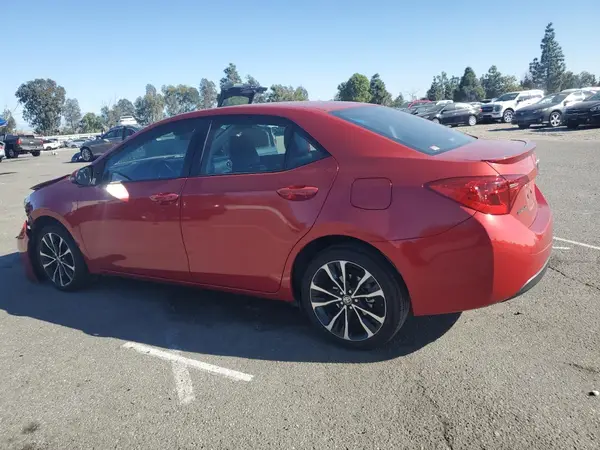5YFBURHE2JP757863 2018 TOYOTA COROLLA - Image 2