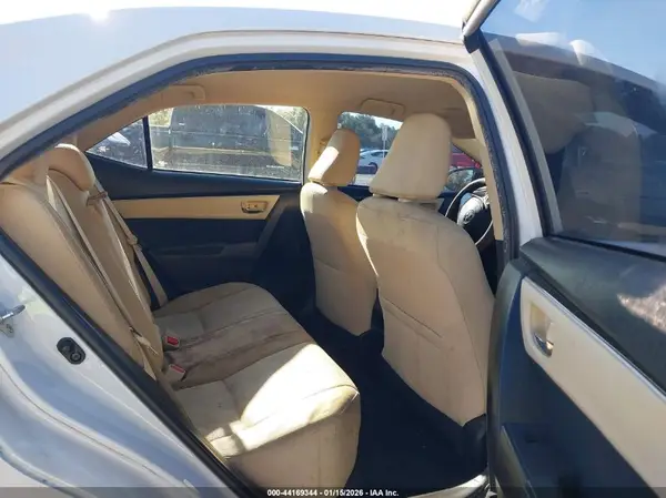 5YFBURHE2JP763016 2018 TOYOTA COROLLA - Image 8