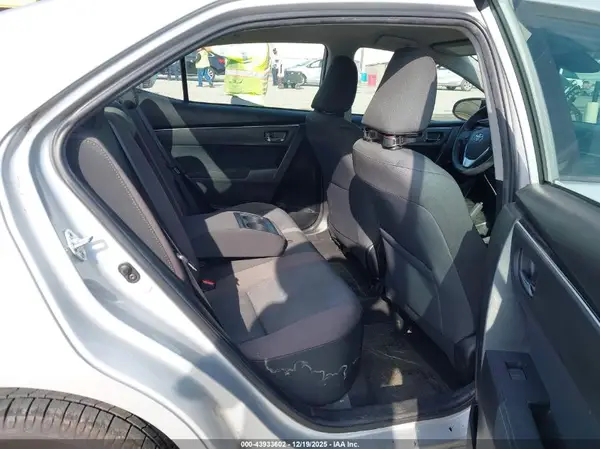 5YFBURHE2JP763503 2018 TOYOTA COROLLA - Image 8