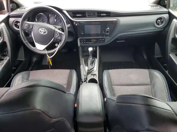 5YFBURHE2JP766773 2018 TOYOTA COROLLA - Image 8