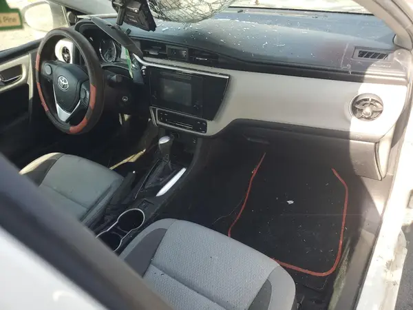 5YFBURHE2JP769446 2018 TOYOTA COROLLA - Image 8