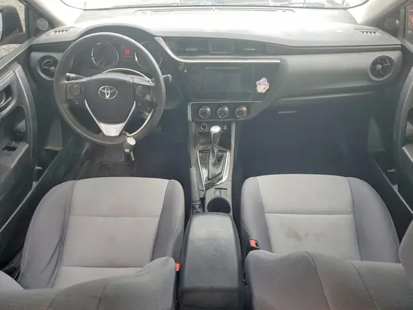 5YFBURHE2JP770175 2018 TOYOTA COROLLA - Image 8