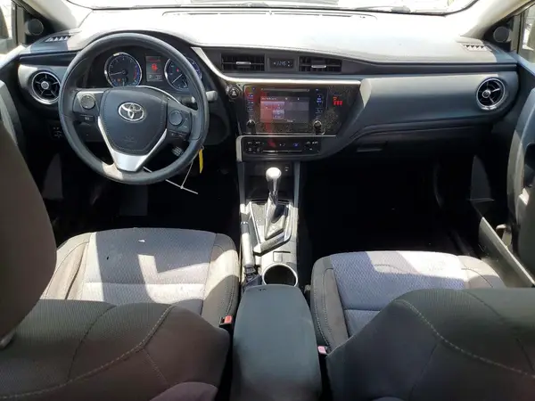 5YFBURHE2JP770208 2018 TOYOTA COROLLA - Image 8