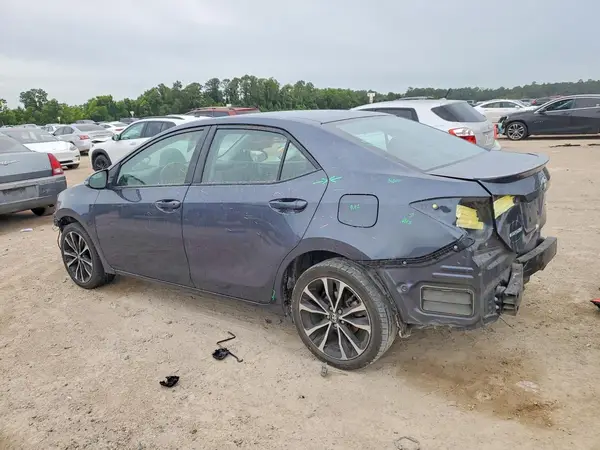 5YFBURHE2JP772086 2018 TOYOTA COROLLA - Image 2