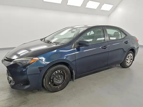5YFBURHE2JP775554 2018 TOYOTA COROLLA - Image 1