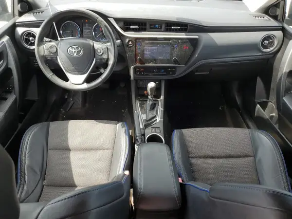 5YFBURHE2JP775988 2018 TOYOTA COROLLA - Image 8