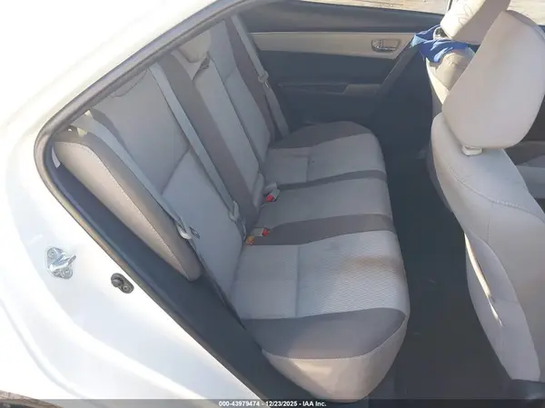 5YFBURHE2JP778826 2018 TOYOTA COROLLA - Image 8