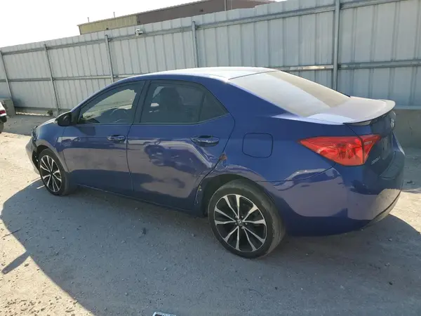 5YFBURHE2JP778874 2018 TOYOTA COROLLA - Image 2