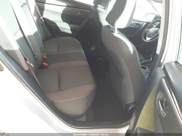 5YFBURHE2JP779054 2018 TOYOTA COROLLA - Image 8