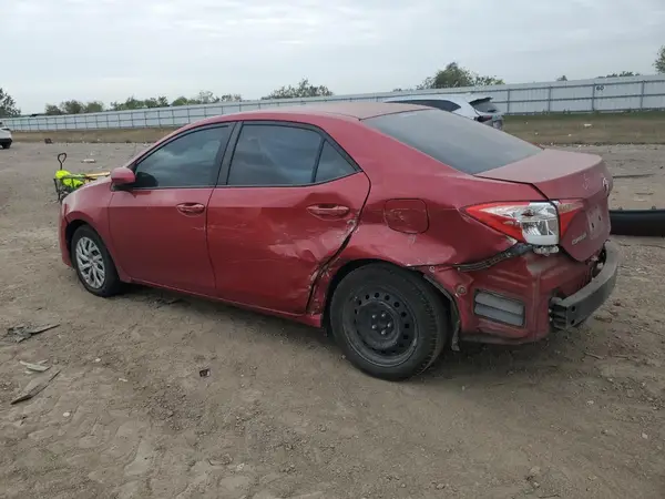 5YFBURHE2JP779619 2018 TOYOTA COROLLA - Image 2
