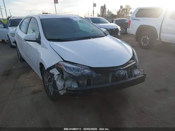 5YFBURHE2JP781533 2018 TOYOTA COROLLA - Image 1