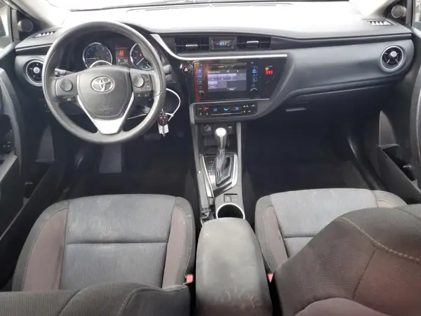 5YFBURHE2JP782102 2018 TOYOTA COROLLA - Image 8
