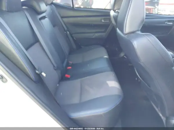 5YFBURHE2JP782973 2018 TOYOTA COROLLA - Image 8