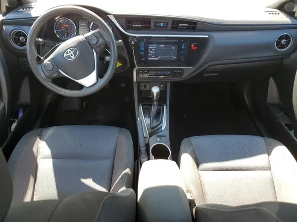 5YFBURHE2JP784917 2018 TOYOTA COROLLA - Image 8