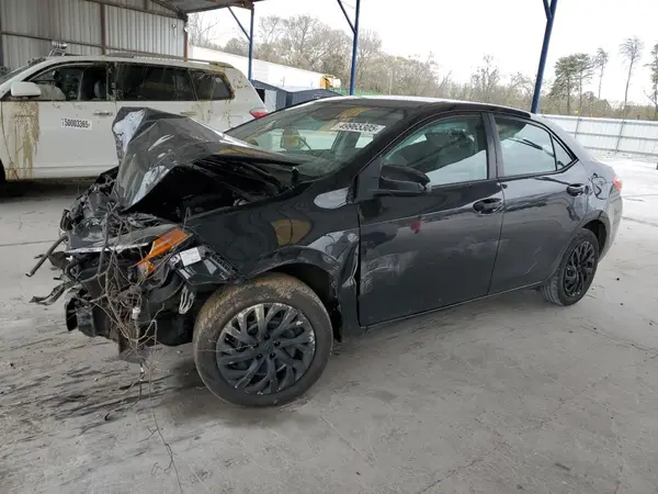 5YFBURHE2JP787395 2018 TOYOTA COROLLA - Image 1