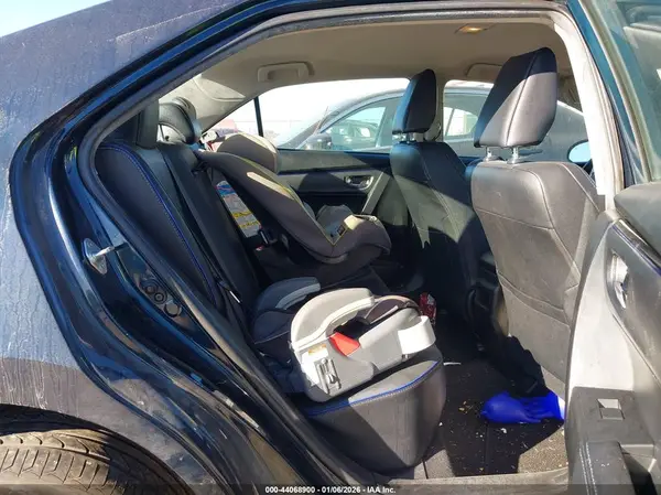 5YFBURHE2JP788384 2018 TOYOTA COROLLA - Image 8