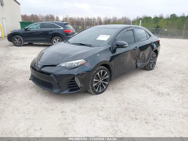 5YFBURHE2JP790331 2018 TOYOTA COROLLA - Image 2