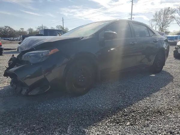 5YFBURHE2JP795075 2018 TOYOTA COROLLA - Image 1